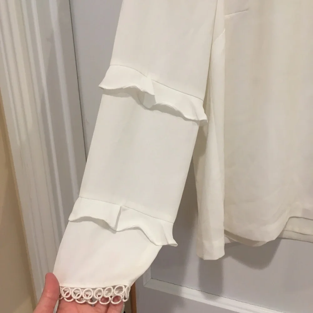 ⭐️ J. Crew White Tiered Ruffle Top 2 Long Sleeve